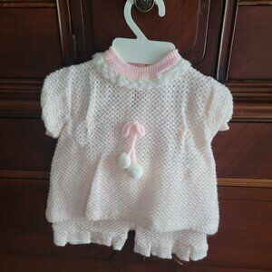 Vintage 70s knitted baby outfit